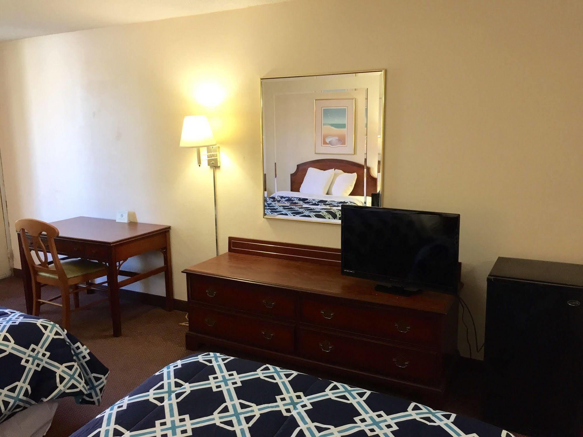 Budget Inn Of Deland Exterior foto